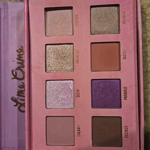 Makeup Bundle - Picture 3 of 5